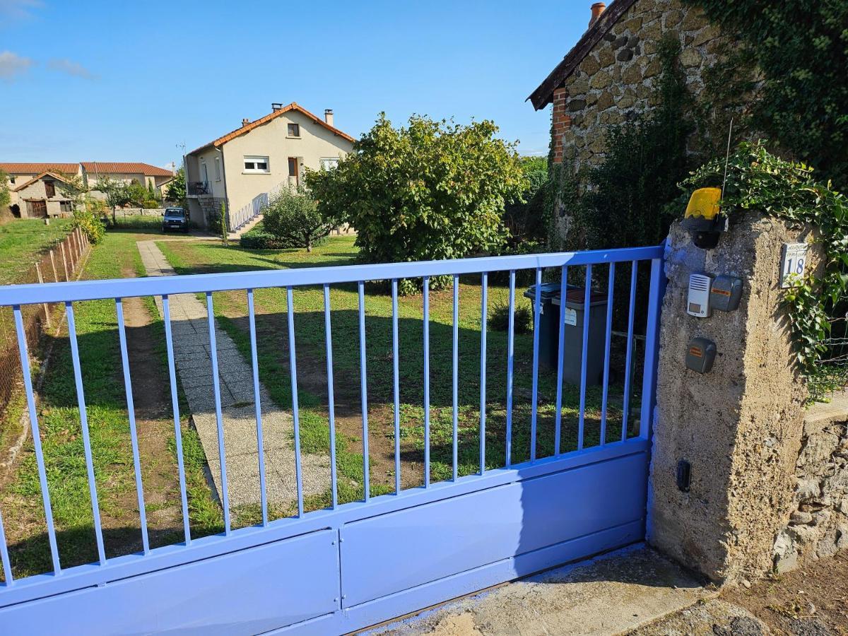 La Bourzede F3 Apartment